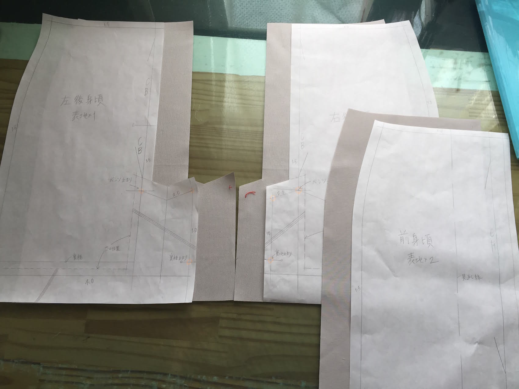 どんでん仕様のベンツあきの縫い方(ミシン編) | 服飾専門学校 どんでん仕様のベンツあきの縫い方(ミシン編) | 服飾専門学校